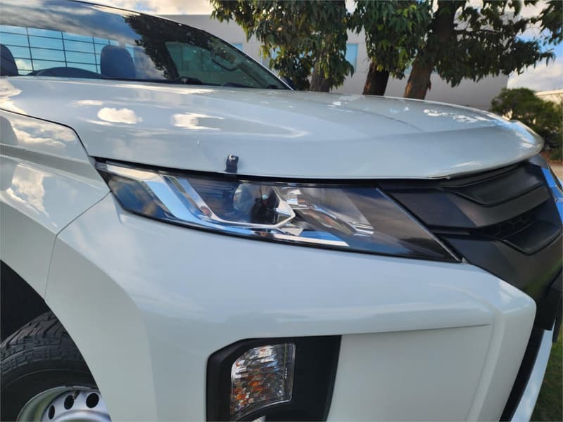 2019 Mitsubishi Triton GLX MR MY20 REAR WHEEL DRIVE photo 2