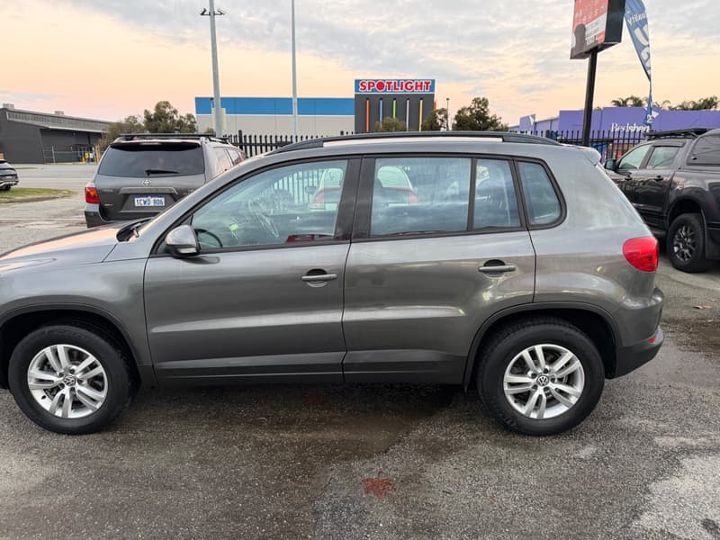 2012 Volkswagen TIGUAN 118 TSI (4x2) photo 4