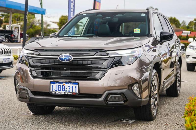 2026 Subaru Forester Hybrid Touring S6 photo 4