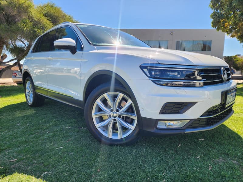 2016 Volkswagen Tiguan 140 TDI HIGHLINE 5NA — primary photo