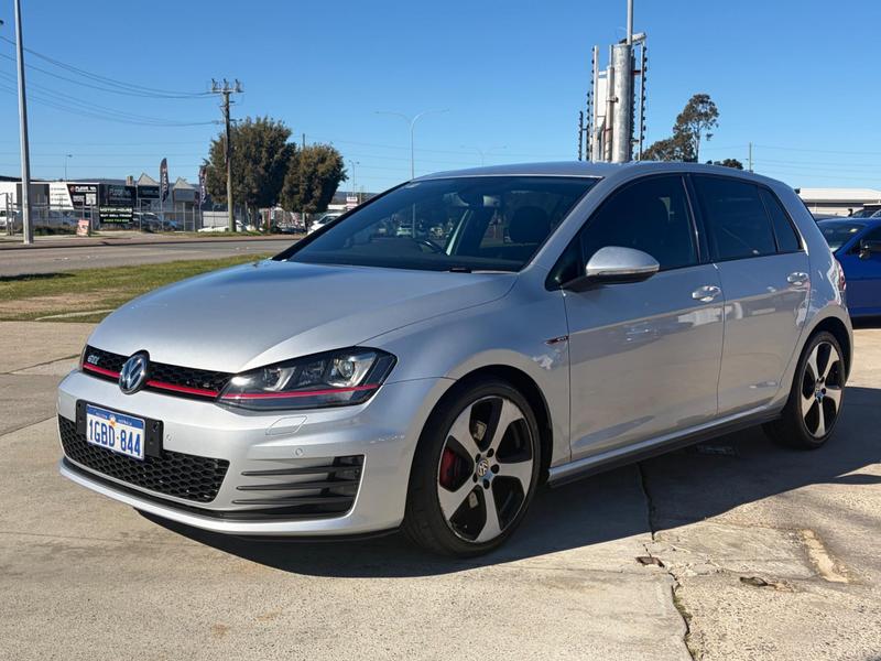 2016 Volkswagen Golf GTI 7 photo 3