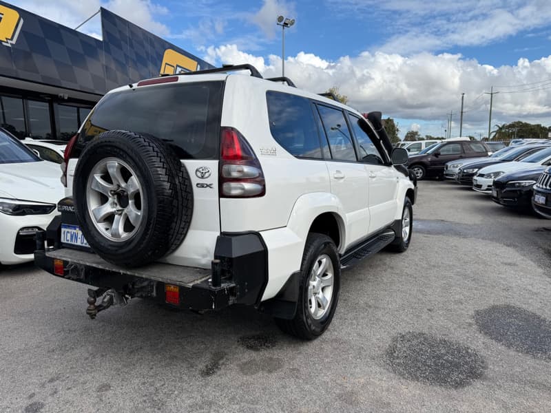 2008 Toyota LANDCRUISER PRADO 3.0 D4D Manual (4x4) photo 3