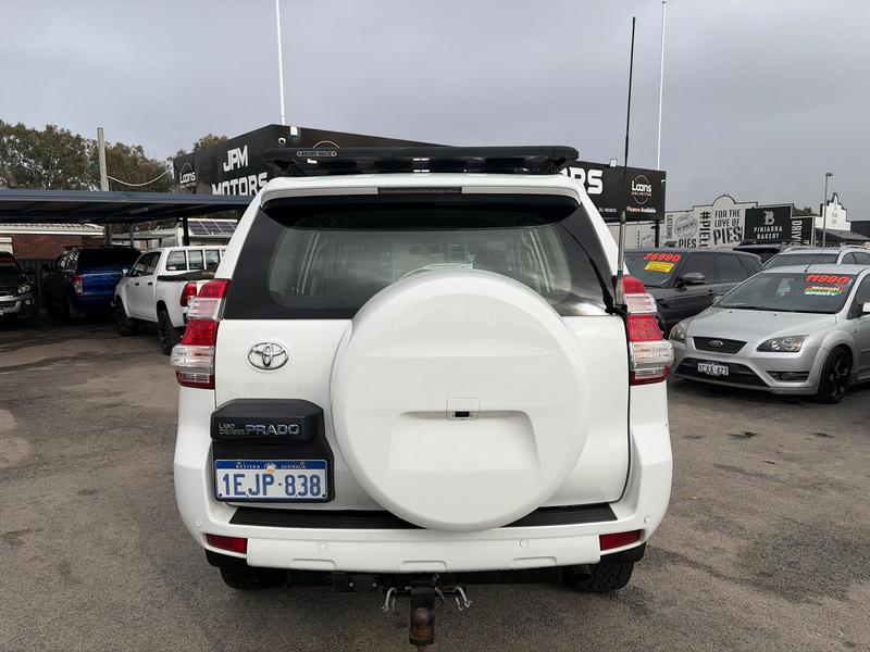 2013 Toyota Landcruiser GX VDJ200R photo 5