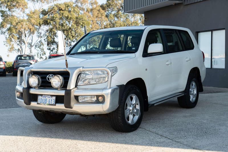 2011 Toyota Landcruiser Altitude VDJ200R photo 5