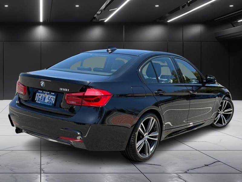 2016 BMW 3 Series 318i M Sport F30 LCI photo 5