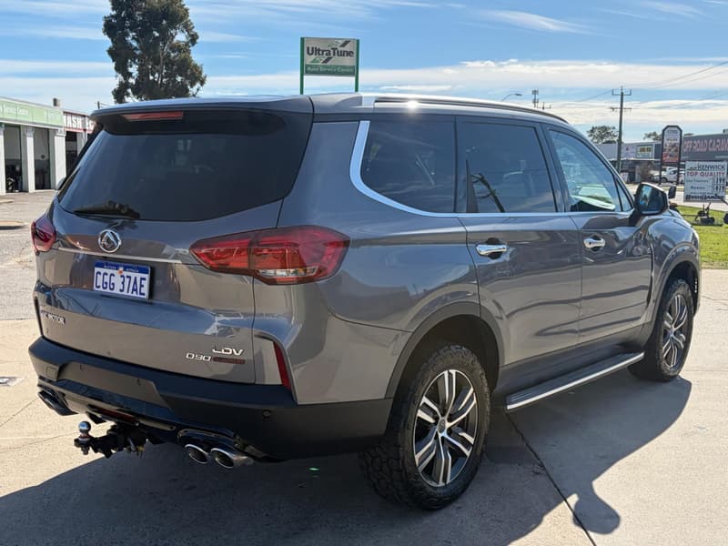 2022 LDV D90 Executive SV9A photo 5