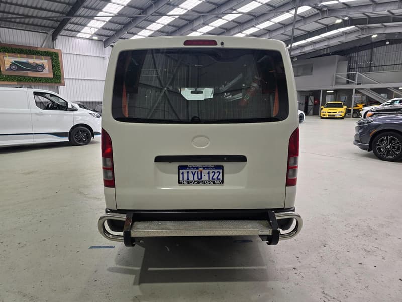 2016 Toyota Hiace KDH201R LWB photo 5
