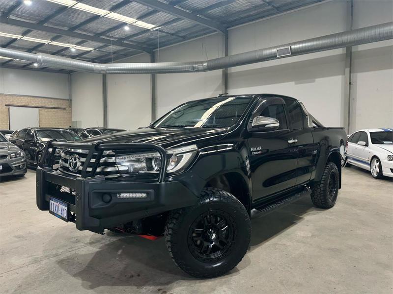 2015 Toyota Hilux SR5 GUN126R 4X4