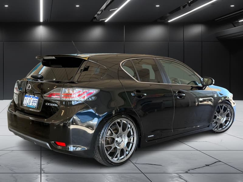 2011 Lexus CT ZWA10R CT200h F Sport Hatchback 5dr CVT 1sp, 1.8i/60kW Hybrid [Mar] photo 4