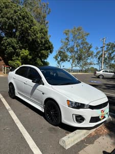 Mitsubishi Lancer black edition