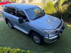 Toyota Landcruiser 200 Series GXL - 2013