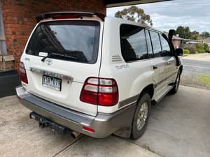 Toyota Landcruiser GXL 100 series