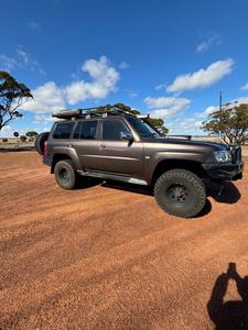 2005 Nissan Patrol Factory TD4.2