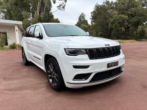 Jeep Grand Cherokee S Overland - low kms excellent condition 