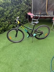 bike shop newcastle helmets Torc Newport Cali Helmet franchise:Accomplice Bags and the Local adds Color:Key Lime Large Foldable Toiletry Bag