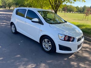 2016 HOLDEN BARINA AUTOMATIC HATCH!!!