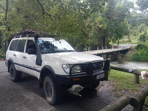 toyota land cruiser 105