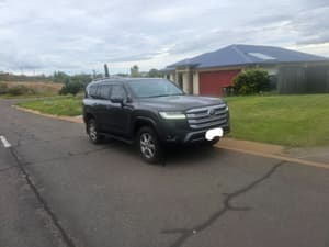 2023 TOYOTA LANDCRUISER LC300 VX (4x4) 10 SP AUTOMATED MANUAL 4D WAGON