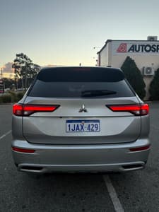 2022 MITSUBISHI OUTLANDER LS 7 SEAT (2WD) CONTINUOUS VARIABLE 4D WAGON