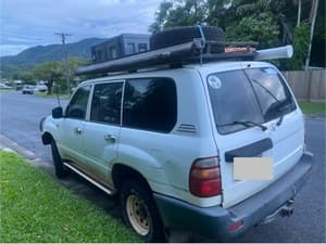 1999 TOYOTA LANDCRUISER (4x4) 5 SP MANUAL 4x4 4D WAGON - LOW KMS!!!