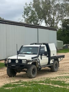 Toyota Landcruiser 79 series 