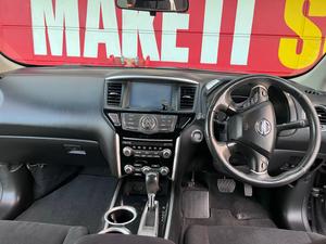 Nissan pathfinder 2016