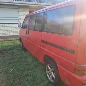 2000 VOLKSWAGEN CARAVELLE GLS 4 SP AUTOMATIC 4D WAGON