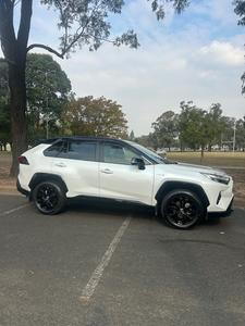 2024 Toyota rav4 XSE Hybrid