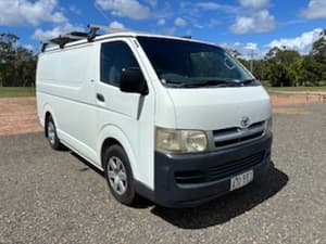 2005 TOYOTA HIACE LWB 4 SP AUTOMATIC 4D VAN