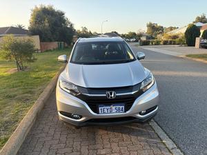 Honda HR-V Automatic - 41,000 km - Low Mileage / Perfect Condition