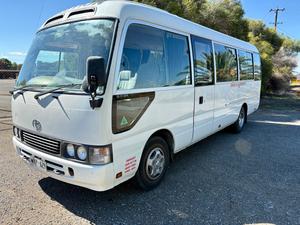 2000 Toyota Coaster Deluxe Bus 1HZ