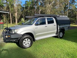 2009 TOYOTA HILUX SR5 (4x4) 5 SP MANUAL DUAL CAB P/UP