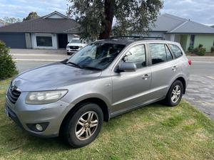 2010 Santa Fe AWD 7 seater