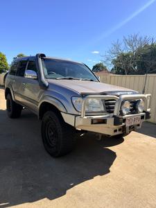 2002 Landcruiser 100 series FTE auto