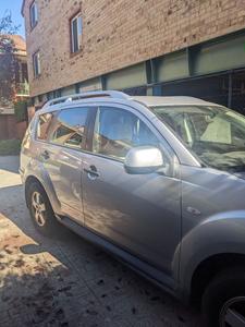 Mitsubishi outlander 