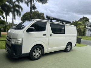 2016 TOYOTA HIACE LWB 5 SP MANUAL 4D VAN`````
