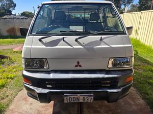 Work van Mitsubishi Express 