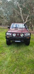 2001 Nissan Patrol ST (4x4)