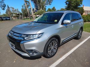 2017 Mitsubishi Outlander LS 7 SEAT (AWD)