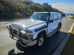1995 NISSAN PATROL DX (4x4) 5 SP MANUAL 4x4 4D WAGON
