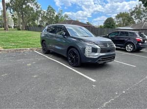 2024 Mitsubishi Outlander Black Edition 7 SEAT (AWD)
