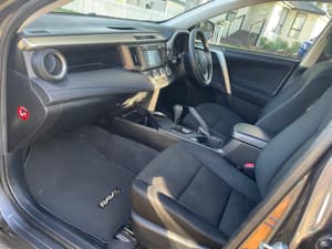 Rav4 2015 selling due to upgrades !!