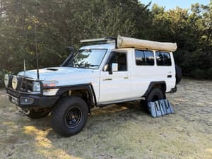 Toyota Landcruiser Troopcarrier