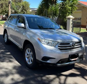 2012 Toyota Kluger KX-R 5 Seat Wagon