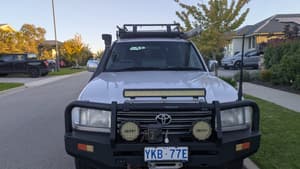 2002 TOYOTA LANDCRUISER GXL (4x4) 4 SP AUTOMATIC 4x4 4D WAGON