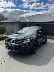 2022 Volkswagen Tiguan Monochrome