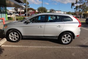 2010 VOLVO XC60 T60 AWD $9,500 PRICE NEGOTIABLE