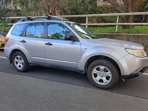 2012 Subaru Forester X AWD – Apple CarPlay, Roof Racks, Tow Bar