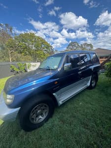 Mitsubishi Pajero Petrol GLS