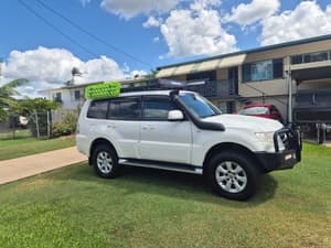 2011 MITSUBISHI PAJERO GLS LWB (4x4) 5 SP AUTO 4WD WAGON